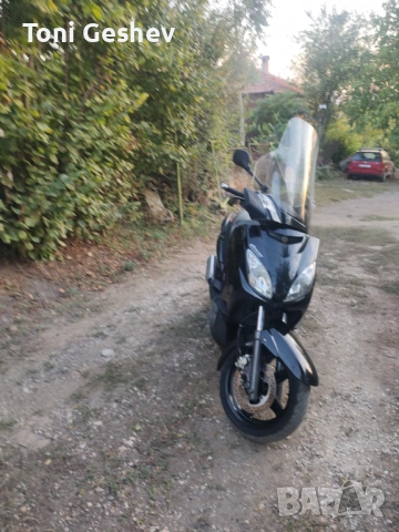 Продавам висока слюда за Ямаха х макс, снимка 3 - Части - 53137143