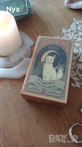 Оригиналният, оторизиран „Cats rule the earth“ карти Таро, снимка 3 - Карти за игра - 55828467