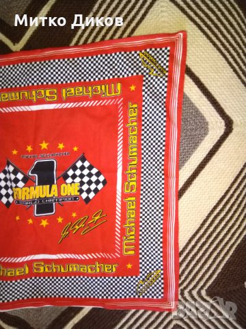 Michael Schumacher Formula1 World Champion 50x47cm бандана, снимка 3 - Други спортове - 31005900