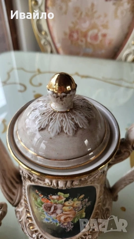 Сервиз за кафе Capodimonte , снимка 4 - Сервизи - 54091885