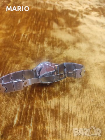 Продавам часовник, снимка 7 - Дамски - 38034739