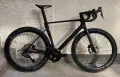 Шосеен карбонов велосипед Cube Litening AIR C:68X Race blackline, размер 56(L), снимка 1