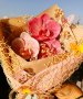 Букети с лалета и орхидеи от сапун , снимка 1 - Декорация за дома - 42297454