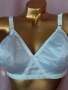 85 D Бял сутиен без банели , снимка 5