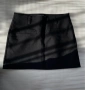 Bershka black mini skirt , снимка 1