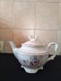Ретро, бароков порцеланов чайник с маркировка , снимка 1 - Антикварни и старинни предмети - 44349752