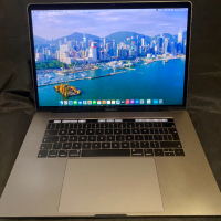 15" 6-core i7 MacBook Pro А1990 Touch/Mid-2018/-i7/16GB RAM/512GB SSD, снимка 1 - Лаптопи за работа - 44781301