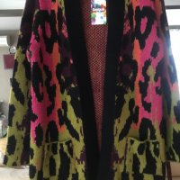 Жилетка Desigual в ярки цветове, снимка 1 - Блузи с дълъг ръкав и пуловери - 35090593