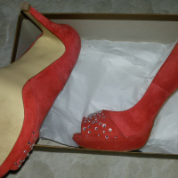 Високи червени елегантни велурени обувки -италиански 37, снимка 11 - Сандали - 16038615