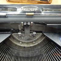 Пишеща машина Triumph от началото на 20ти век, снимка 4 - Антикварни и старинни предмети - 33970963