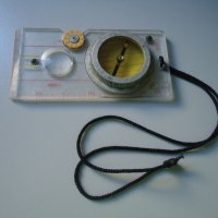 Стар компас , снимка 1 - Антикварни и старинни предмети - 35034935