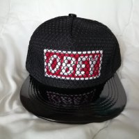 Черна шапка с козирка OBEY реплика, снимка 2 - Шапки - 37099928