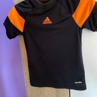 Тениска adidas , снимка 2 - Детски тениски и потници - 38400503