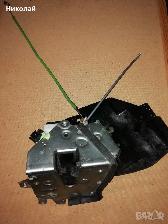 Брава врата пр. дясна БМВ Е38 (без моторче) , снимка 1