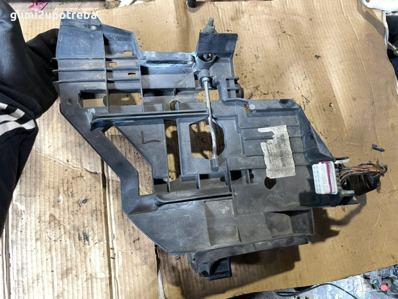 Основа Държач Фар Лява Страна 95563104102 Porsche Cayenne S 4.5 2005г 9PA, снимка 1