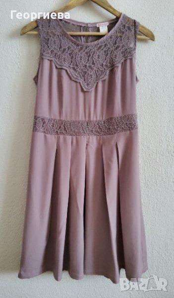 Красива лилава рокля с дантела, снимка 1