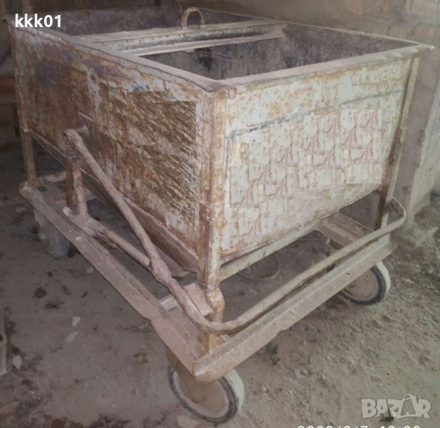 Колички/бункери саморазтоварващи за насипни товари 0.7м.куб., снимка 1