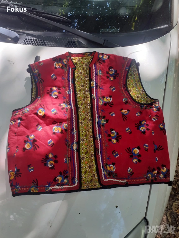 Старо червено шарено елече елек за народна носия, снимка 1