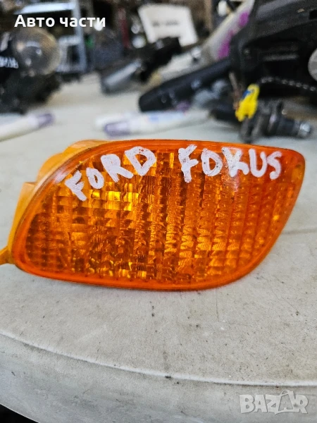 Преден мигач за Ford Focus XS4H3369A, снимка 1