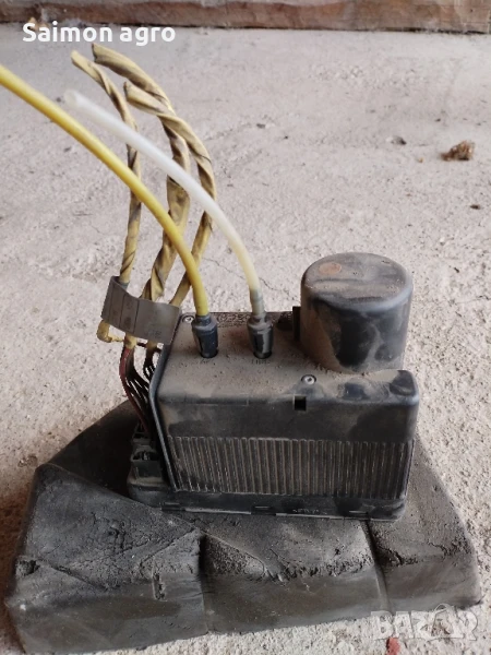 Вакуум помпа за централно заключване Мерцедес W202 C250D, снимка 1