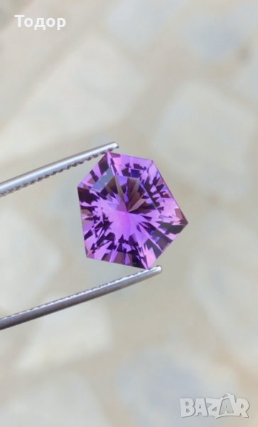 Аметист 8.20 карата, снимка 1