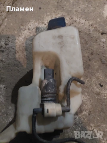 Казанче чистачки VW Golf 4, снимка 2 - Части - 50443775