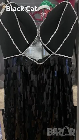 Луксозна  рокля Asos, снимка 3 - Рокли - 48337067