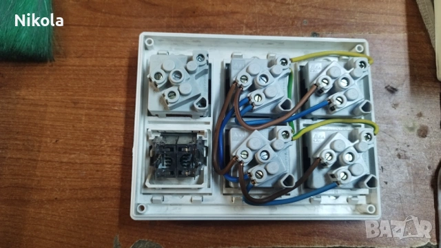 Модулен ел. панел за контакти Legrand Mosaik розетки 6 и 8бр Cimabox, снимка 3 - Ключове, контакти, щепсели - 44424866