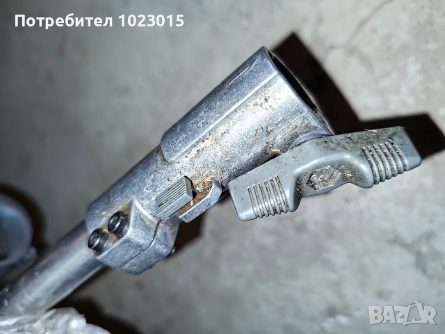 Husqvarna 327 ldx бензинов тример, шведско производство много запазен. , снимка 7 - Градинска техника - 45809768