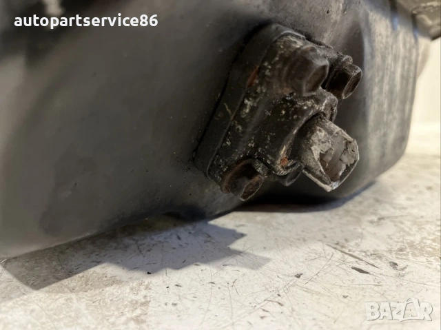 Маслен картер за Toyota Avensis 2.0 D4D (2005) , снимка 2 - Части - 54361297