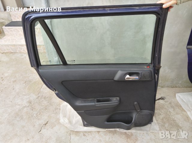 Продавам задни врати за Opel Astra 1.6 Ecotec комби (Опел Астра Полицейска) части, снимка 4 - Части - 32116305