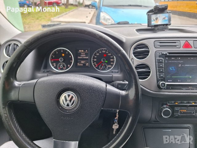 Фолксваген Тигуан , снимка 10 - Автомобили и джипове - 39813821