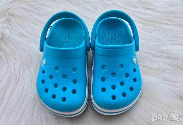 Оригинални Crocs №22/23, снимка 2 - Детски сандали и чехли - 49749207