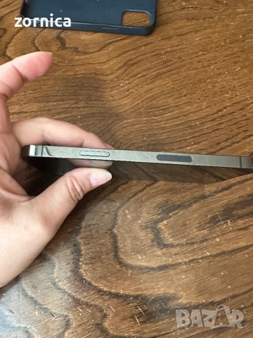 Продавам Iphone 12 pro, снимка 5 - Apple iPhone - 54109559