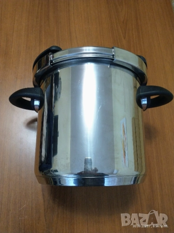 Тенджера под налягане B/R/K Germany 5,5 л – като нова. , снимка 2 - Съдове за готвене - 51887303