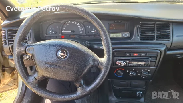 Opel Vectra 1.6 75кс, снимка 12 - Автомобили и джипове - 56336743