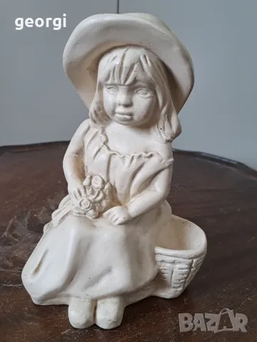 Керамична статуетка момиче  19/3