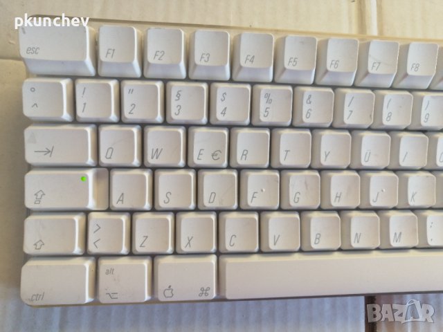 Клавиатура Apple A1016 Wireless Bluetooth Keyboard White w/ Number Pad EMC 1937, снимка 8 - Клавиатури и мишки - 42242081