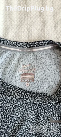Nike дамска тениска размер S Dri Fit, снимка 5 - Тениски - 55780954
