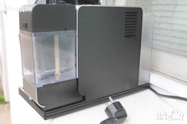 Кафемашина  ''Delonghi'' /nespresso/, снимка 4 - Кафемашини - 40737471