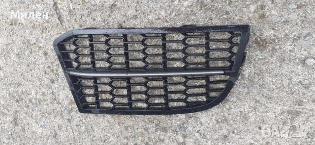 Дясна Декоративна Решетка Във Предната Броня.BMW.M.Sport. 2009-2017 Година. БМВ.5 Серия. Ф10.Ф11.М, снимка 4 - Части - 36628813