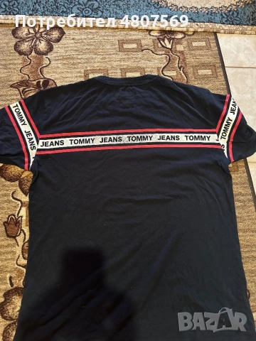 Оригинална тениска Tommy Jeans – Relaxed Fit (Размер L), снимка 2 - Блузи - 54315445