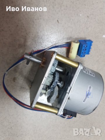 Продавам мотори за дюнер машини 