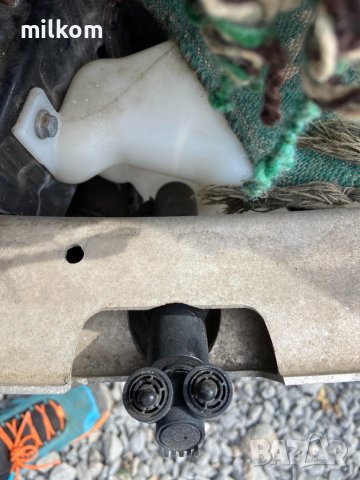 Пръскалка фар мерцедес ц класа w203 c class моторче вода, снимка 1