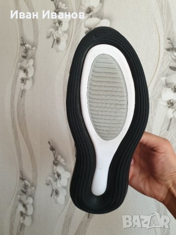 оригинални маратонки  Nike Air Max 720 Limited Edition  номер 38,5, снимка 4 - Маратонки - 42447495