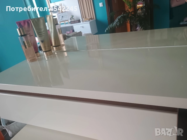 тоалетка от мдф