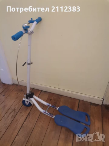 Триколесна тротинетка WAVE SCOOTER BLU със светещи колела!, снимка 1