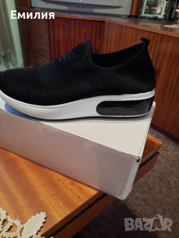 Спортни обувки, снимка 2 - Маратонки - 37157823