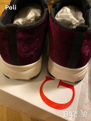Оригинални обувки Guess, снимка 6 - Дамски ежедневни обувки - 30311205