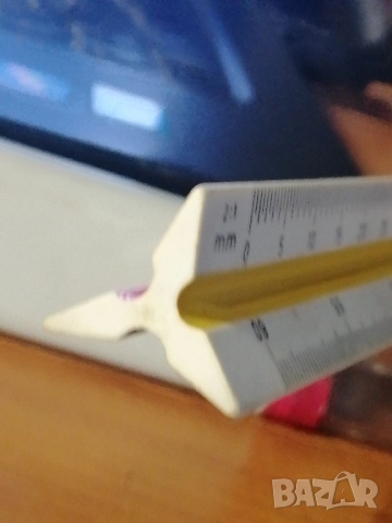 Триъгълна машабна линия LOGAREX 21601, снимка 4 - Ученически пособия, канцеларски материали - 51971550